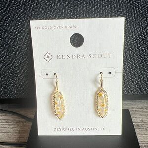 Kendra Scott 14k Gold and White Daisy Floral Drop Earrings NWT